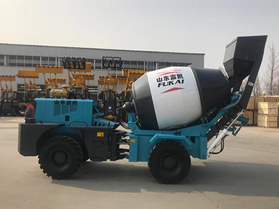 1.2m3全自动上料搅拌车